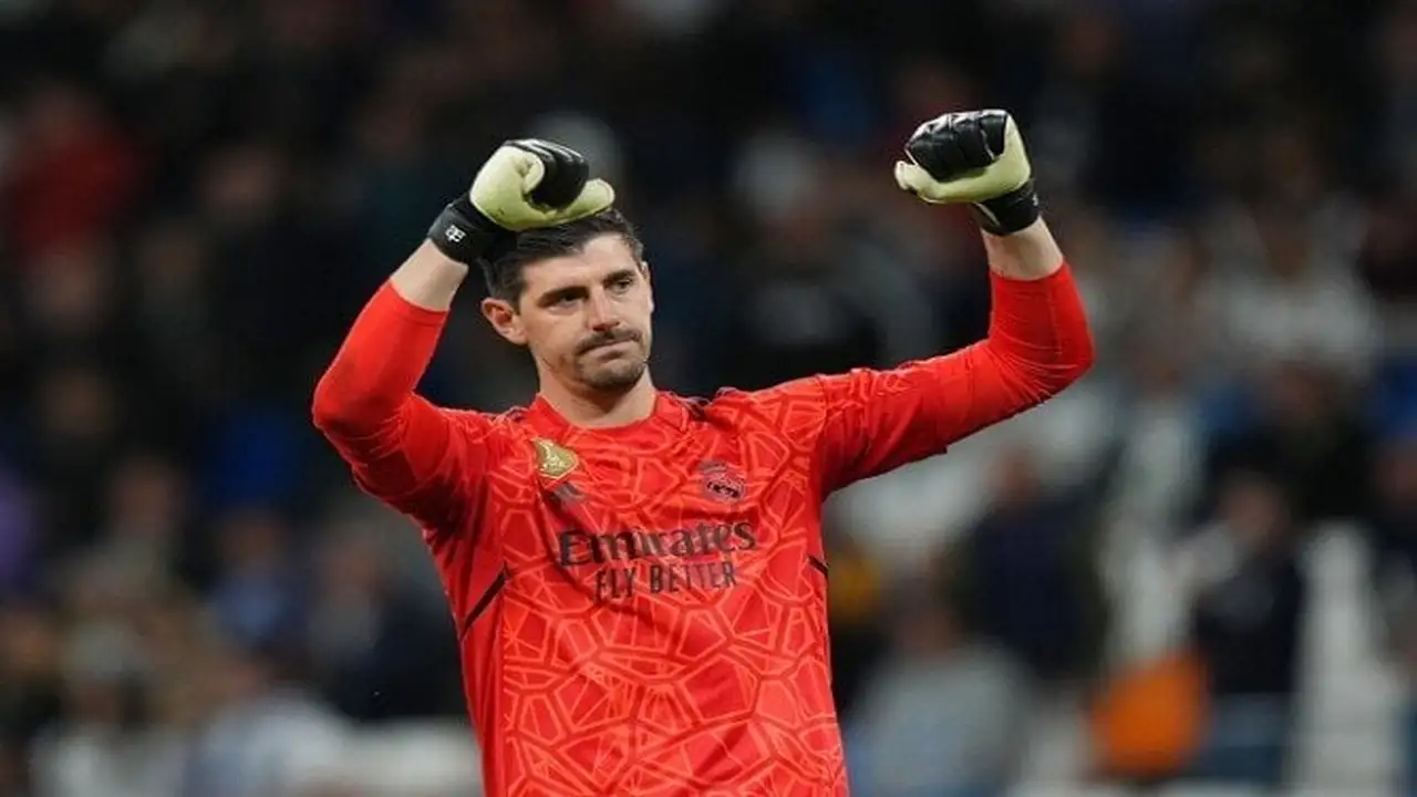 تهديد بغياب كورتوا عن مواجهة أتلتيكو مدريد عقب إصابته أمام مانشستر سيتي